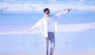 偶练男孩海边照,黄明昊穿睡裤,朱正廷迷人,毕雯珺高颜值网易订阅