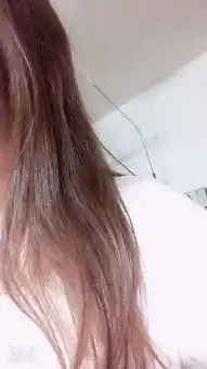 染发的叔叔说是亚麻闷青,可是上网查的不一样啊颜色,我头发到底什么颜色