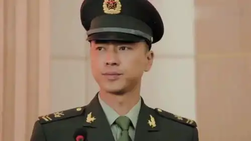 牛努力的这翻话,说出军人经历让人感动,一个敬礼瞬间泪崩