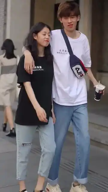 猫系女友也太可爱了吧