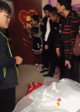 搞笑gif图用你的意念来好好体会一下我的表情吧