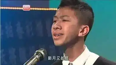80顺德人还在用他的表情包,如今,他已成为了香港的中文老师