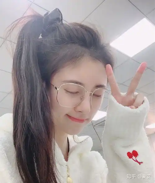 你见过的最装的女艺人是谁