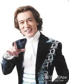 李咏剪短发后帅成吴彦祖,有些明星换发型相当于换脸啊