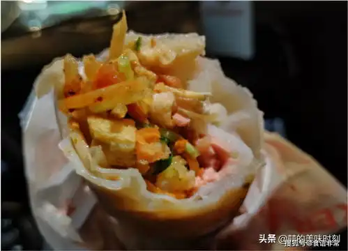 厦门这家小吃店开业才2年,27岁老板买车买房,1天赚够1个月房租
