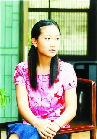 贾玲10年前照片真美,37岁的胖玲成过去时,网友瘦了就堪比整容