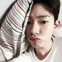 天黑了夜深了又开始想你了qq男生头像