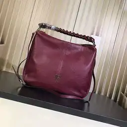 2019专柜最新水桶包手袋真皮手提包头层荔枝纹牛皮单肩斜挎女包