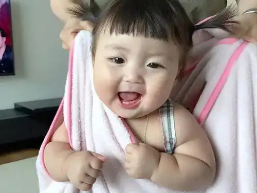奶爸晒娃被人贩子敲诈聪明的爸妈,不会在朋友圈晒娃的5张照片
