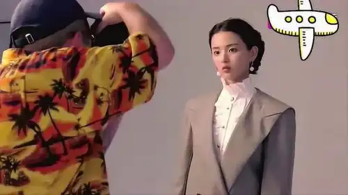 表情包大户杨超越,询问她的表情包算不算作品村花也太可爱了