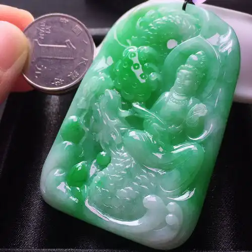 超值推荐糯冰种飘花祥龙观音挂件翡翠