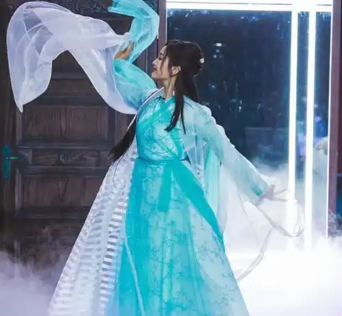都是古装吴宣仪太仙,周洁琼冷艳,程潇软萌,到宋雨琦我沦陷了