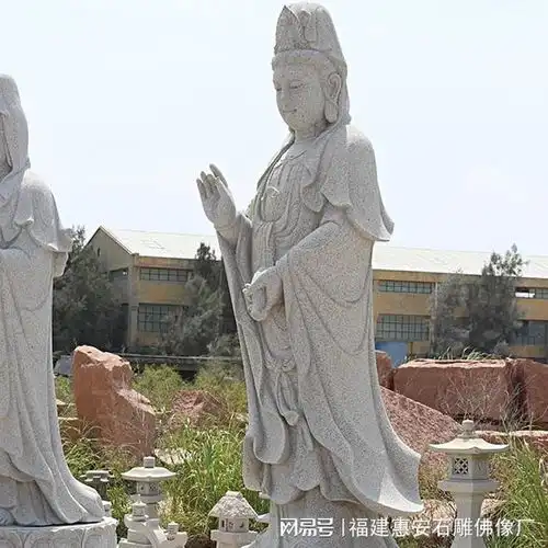 石雕观音菩萨的智慧之眼眉间白毫相