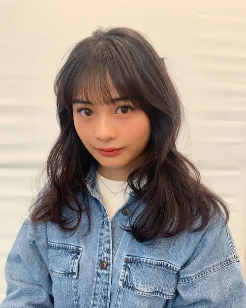 熊本奇迹美少女西本嘟嘴卖萌表情让人好想拥入怀中