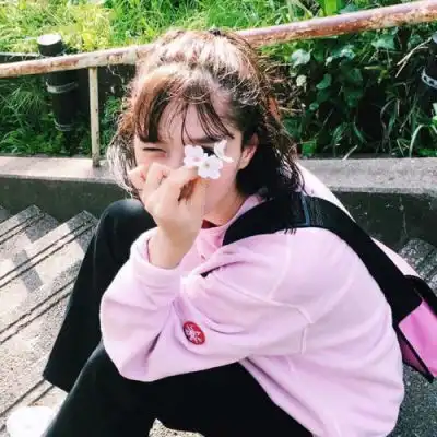 2023阳光美少女唯美图片