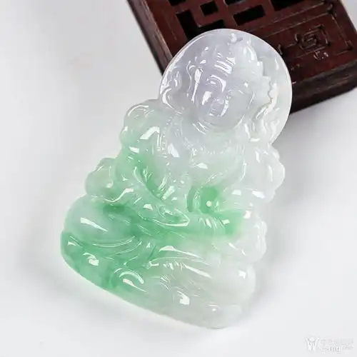 天然a货翡翠飘绿观音吊坠