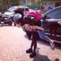 qq头像妈妈说不能交不三不四的朋友,所以我的朋友女生姐妹