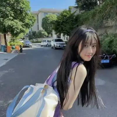 ins纯欲风超级清纯的头像可爱又好看我想和你穿过格林威治和时间飞行